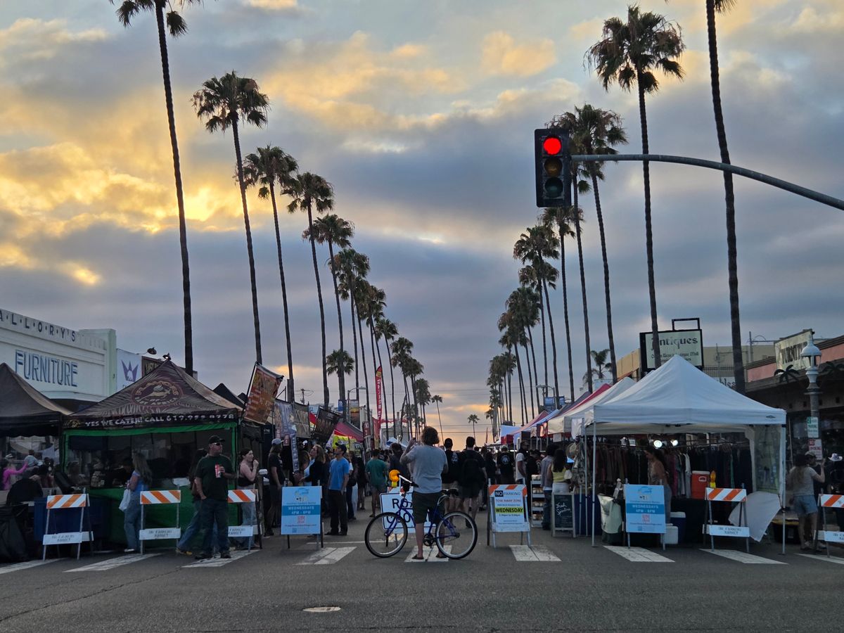 Ocean Beach Farmers Market on Newport Avenue, San Diego 92107 โ photo 1