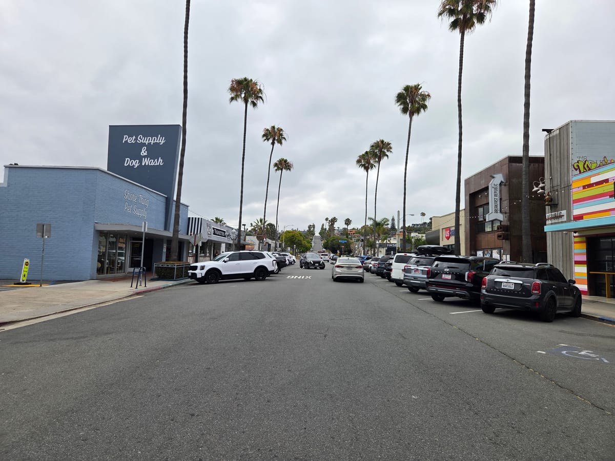 Newport Avenue businesses and signs, Ocean Beach San Diego โ photo 18