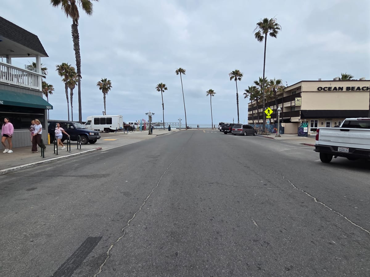 Newport Avenue shopfronts, Ocean Beach 92107 โ photo 7