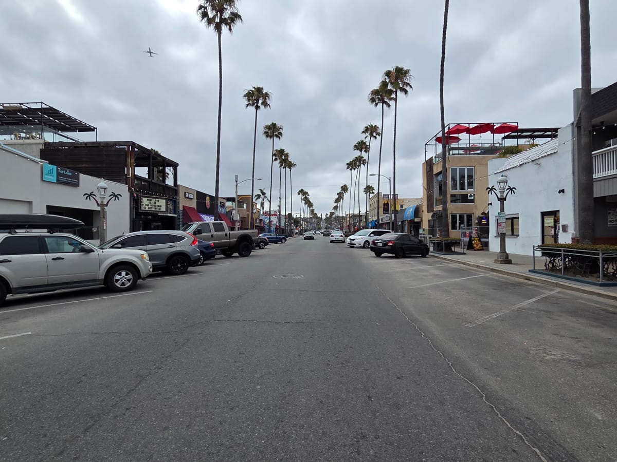 Newport Avenue murals and shops, Ocean Beach San Diego โ photo 8