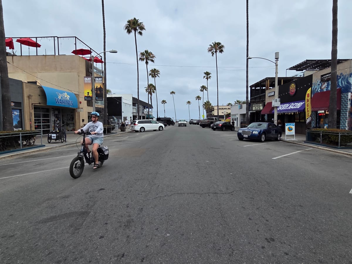 Newport Avenue businesses, Ocean Beach 92107 โ photo 9