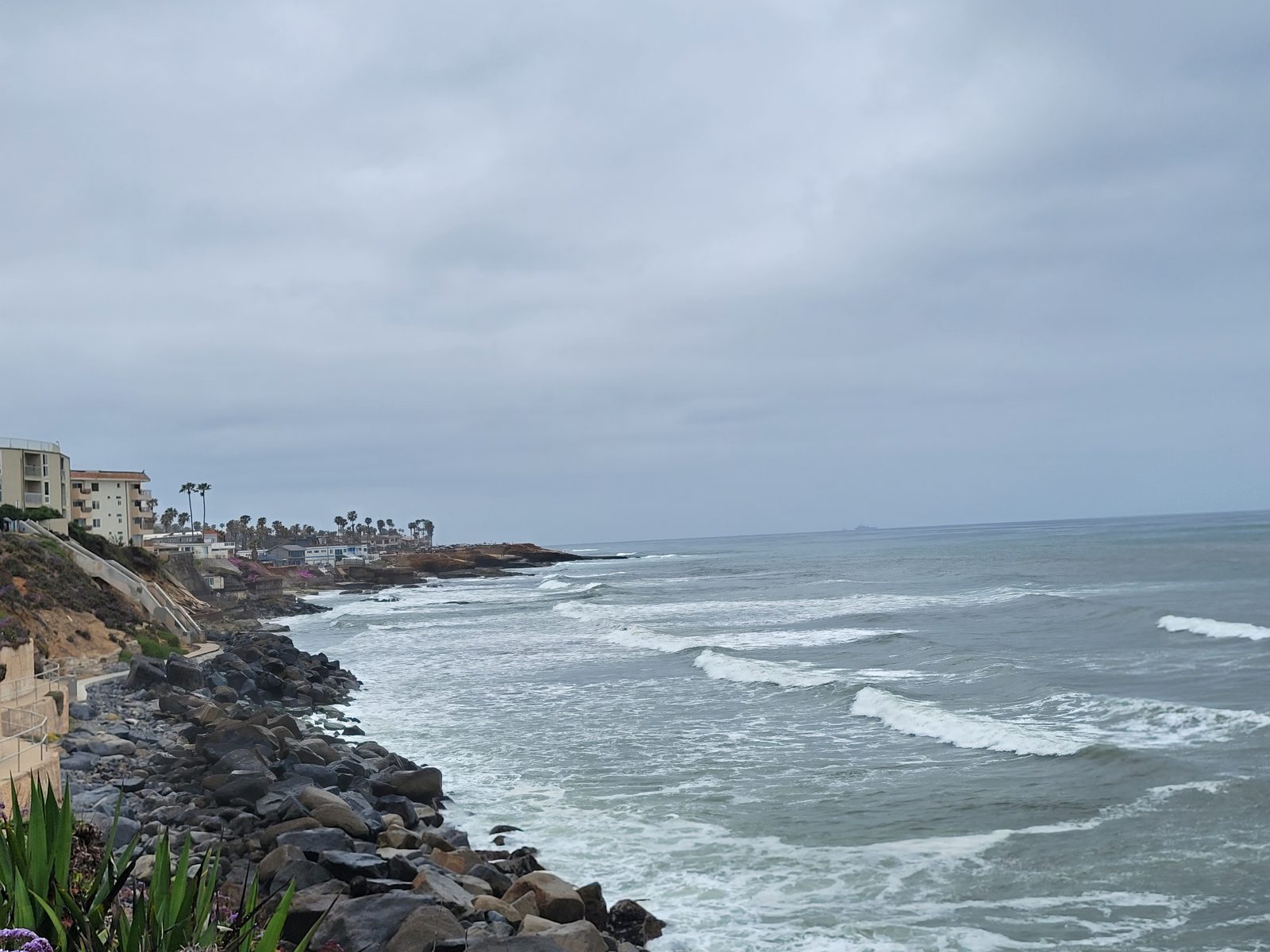 Ocean Beach sand and surf, San Diego 92107 โ photo 1
