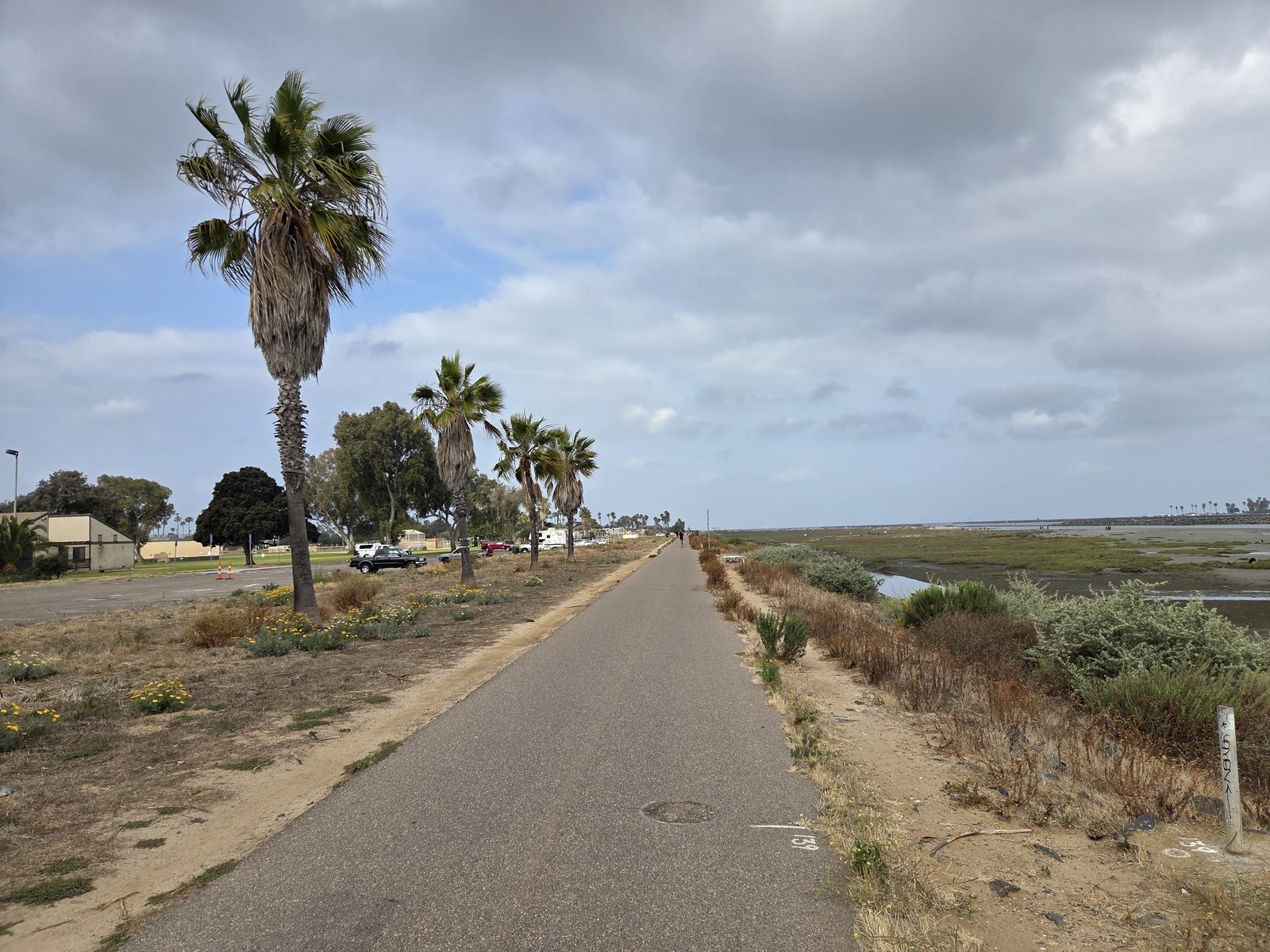 OB walk and bike trail along the river, San Diego โ photo 2